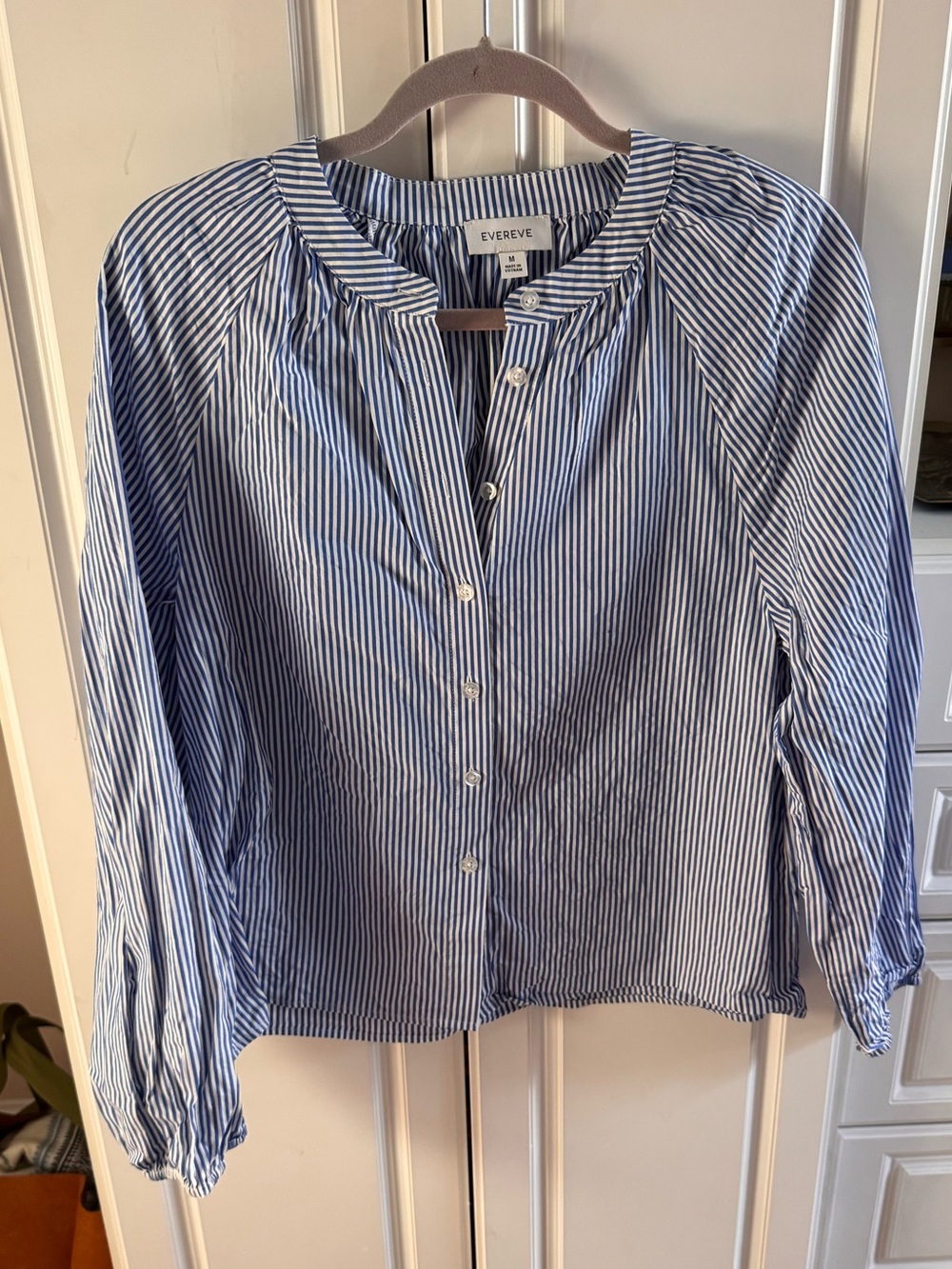 Evereve size medium, striped cotton blouse like new